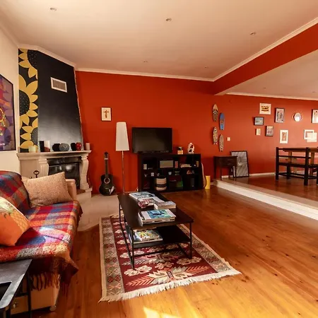 Hostel Ahoy Surf House Ferrel (Leiria)