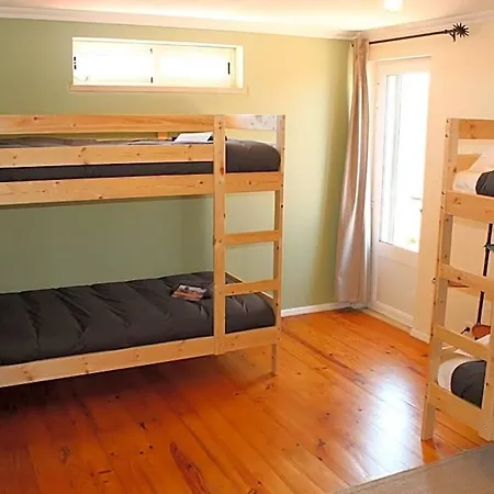 Ahoy Surf House Hostel Ferrel (Leiria)