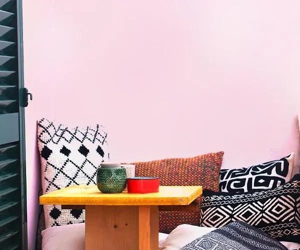 Ahoy Surf House * Ferrel (Leiria)